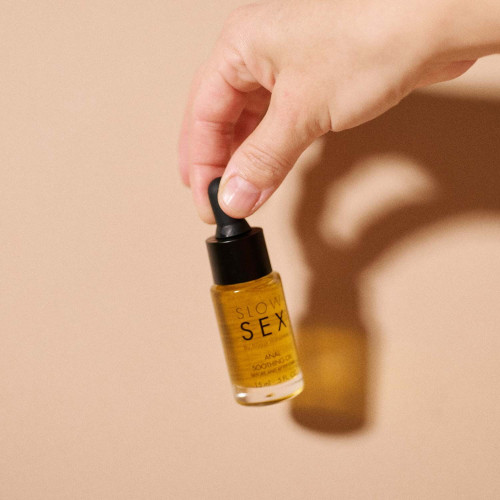 Bijoux Indiscrets | Успокаивающее масло для анального секса Bijoux Indiscrets Slow Sex Anal Soothing Oil Before & After 15 мл. Цена 799 грн. Фото: 5