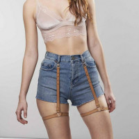 Bijoux Indiscrets | Гартеры-шорты на бедра Maze, веганская кожа, бежевые, One Size. Цена 840 грн
