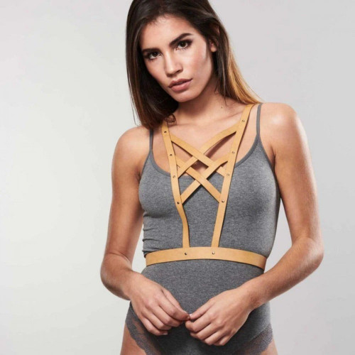 Bijoux Indiscrets | Портупея с перекрестным плетением на груди MAZE Bijoux Indiscrets бежевая. Цена: 1 225 грн Bijoux Indiscrets | Портупея с перекрестным плетением на груди MAZE Bijoux Indiscrets бежевая. Цена: 1 225 грн