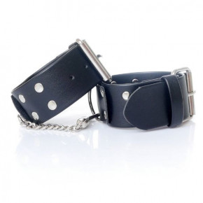 BOSS SERIES | КОЖАНЫЕ НАРУЧНИКИ Fetish Boss Series Handcuffs with studs 4 cm. Цена: 650 грн