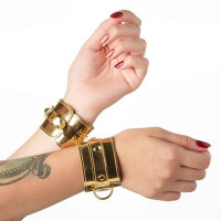 DS Fetish | Наручники для БДСМ (без сцепки) DS Fetish лакированное золото. Ціна 1061 грн