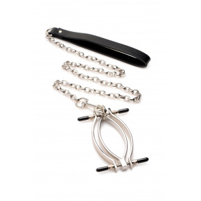 Master Series | Зажим для половых губ с поводком Master Series Pussy Tugger Adjustable Vagina Clamp with Chain. Цена: 3 484 грн