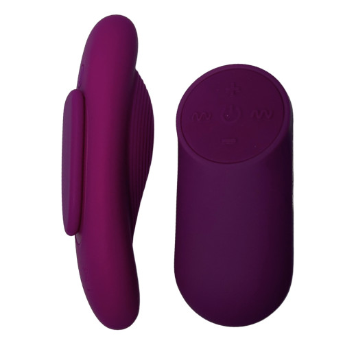 Passion Play | Вибратор в трусики с пультом Passion Play, 28 режимов вибрации. Цена 1 899 грн Passion Play | Вибратор в трусики с пультом Passion Play, 28 режимов вибрации. Цена 1 899 грн