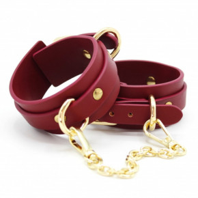 Roomfun | Наручники из экокожи бордовые Romfun Handcuff с золотистой фурнитурой. Цена: 999 грн