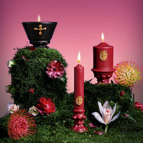 UPKO | Низкотемпературная восковая свеча UPKO DREAMING of GARDEN, красная. Ціна 1765 грн. Фото: 3